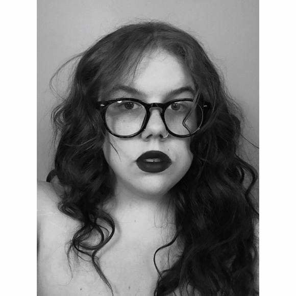 Meet your Posher, Victoria - Picture 1 of 1